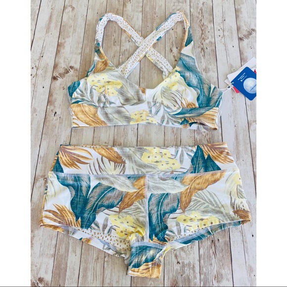 Rip Curl Tropic Sol Mirage Rev. Bikini - Picture 8 of 14